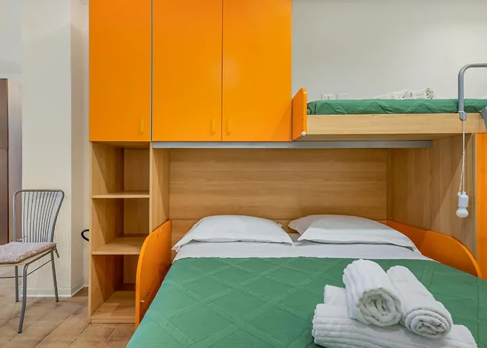 Guesthost - Cozy Beachfront In Taormina! アパート *