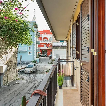 Guesthost - Cozy Beachfront In Taormina! 公寓 *